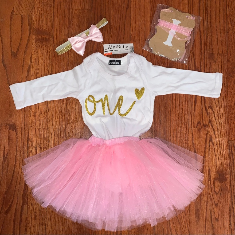 First birthday onesie/tutu/headband set💗